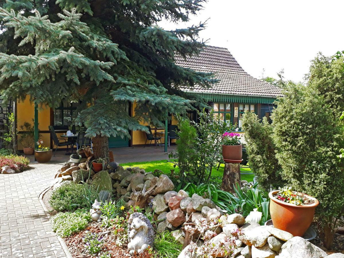 Pension Zum Weissen Hirsch Reitwein Exterior foto